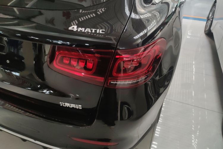 奔驰GLC 2020款 GLC 300 L 4MATIC 动感型车身外观9