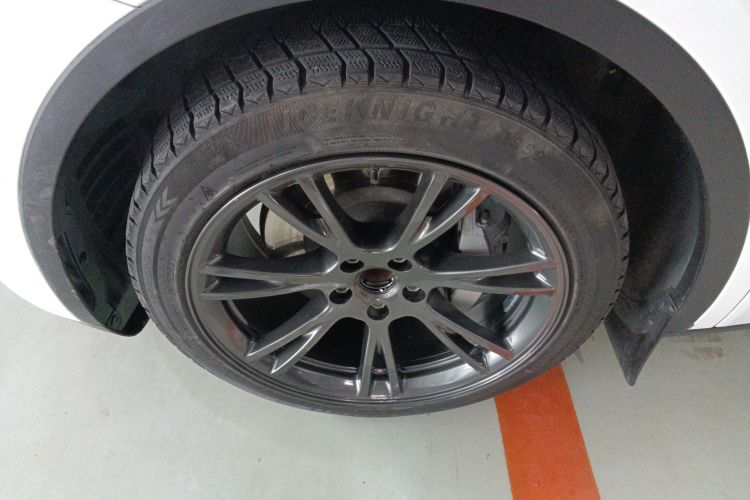 特斯拉 Model Y 2021款 标准续航后驱版车身外观6007