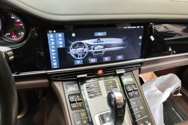 保时捷 2016款 Panamera 4 Edition 3.0T中控内饰16