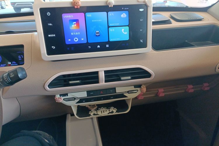 吉利银河 2024款 熊猫mini 200km 耐力熊中控内饰16