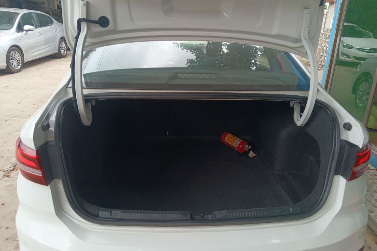 大众 朗逸 2023款 1.5L 自动得逸版机舱底盘23