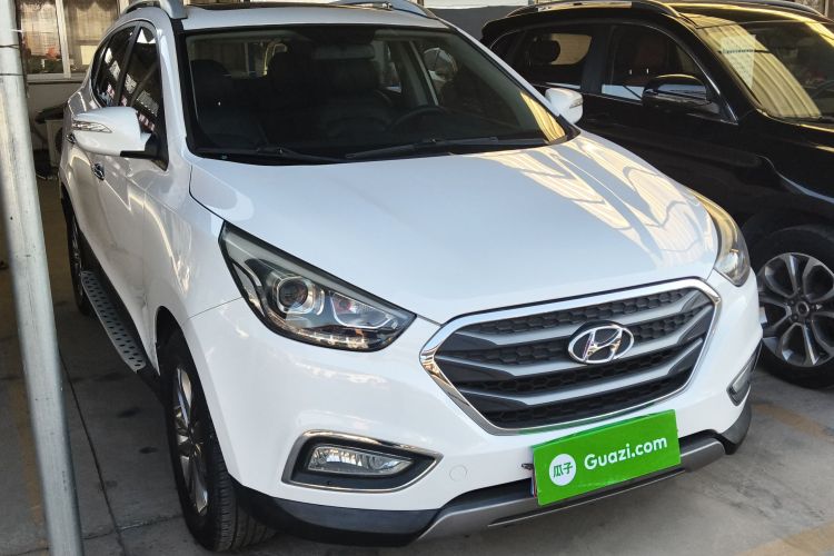 北京现代ix35 2015款 2.0L 自动两驱智能型 国V车身外观3