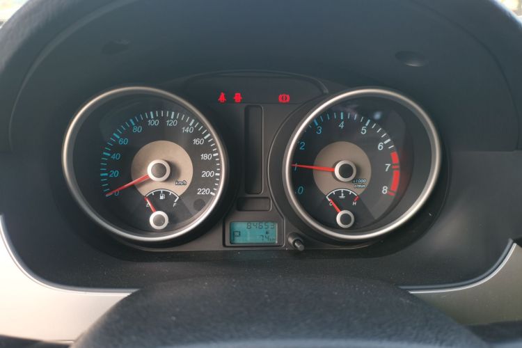 别克 凯越 2013款 1.5L 自动经典型中控内饰14