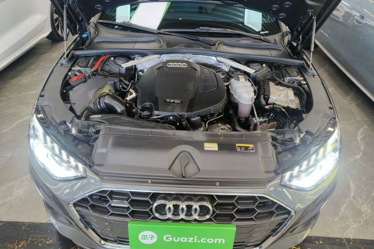 奥迪A4L 2020款 45 TFSI quattro 臻选动感型机舱底盘24