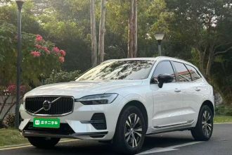 沃尔沃XC60 2024款 B5 四驱智逸豪华版