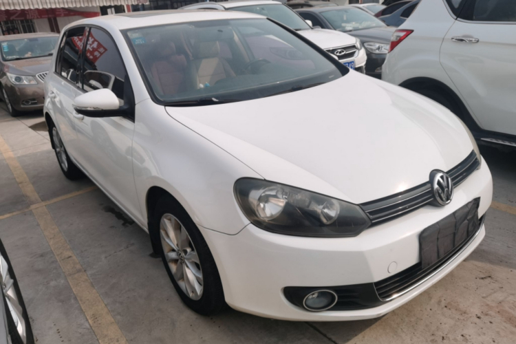 大众 高尔夫 2012款 1.6 自动舒适型车身外观3