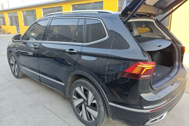 大众 途观L 2023款 改款 330TSI 自动两驱R-Line越享版车身外观4