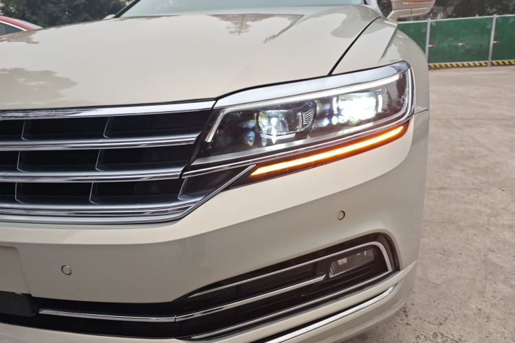 大众 辉昂 2018款 改款 380TSI 两驱商务版局部细节36