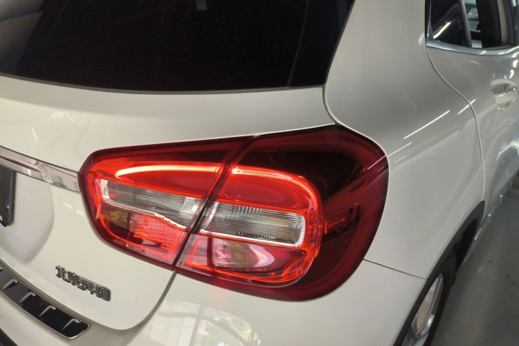 奔驰GLA 2015款 GLA 200 动感型车身外观6006