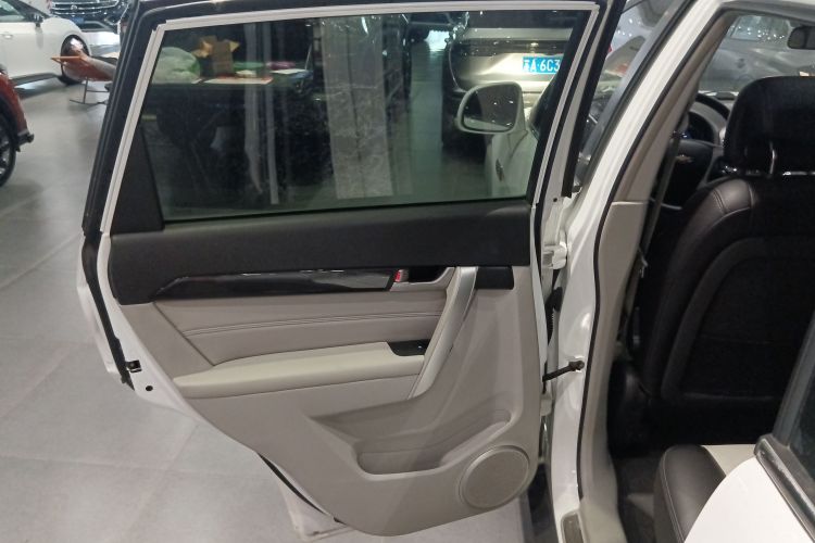 雪佛兰 科帕奇 2015款 2.4L 两驱城市版 5座中控内饰7008