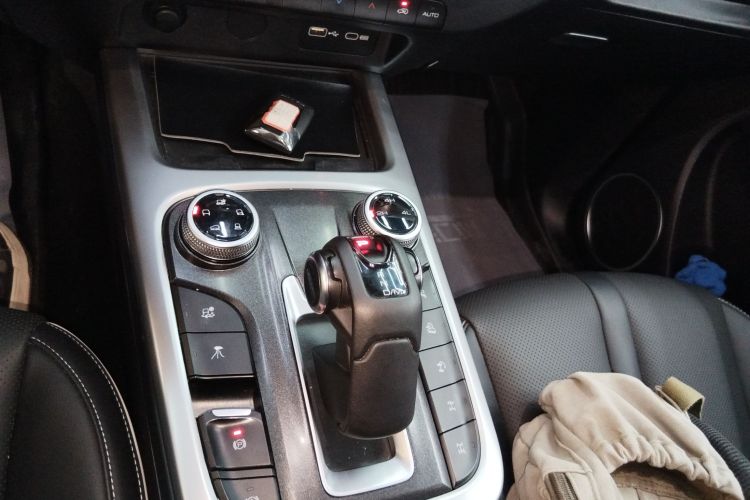 坦克300 2022款 2.0T 边境限定版局部细节18