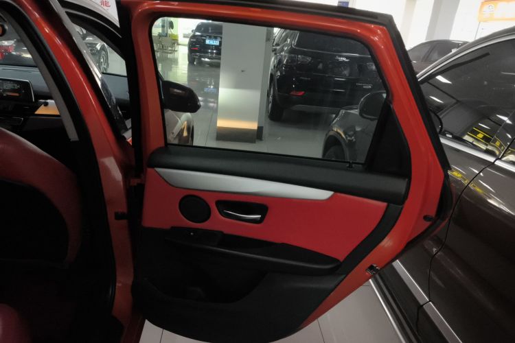 宝马2系旅行车 2016款 218i 领先型中控内饰45