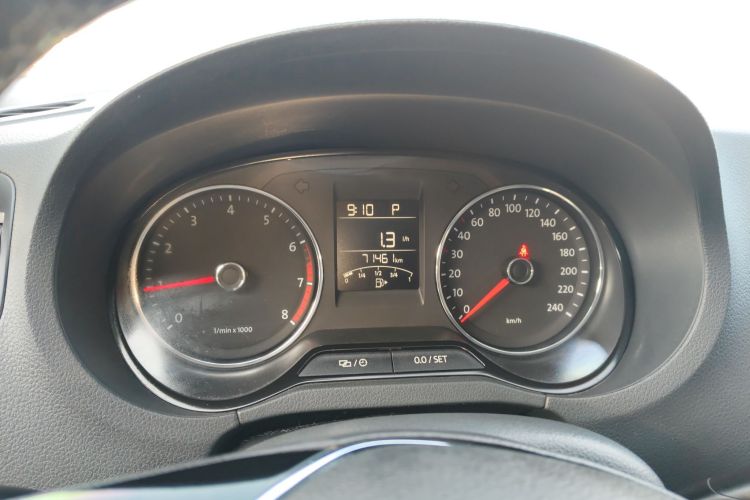 大众 2014款 1.6L Cross Polo 自动中控内饰14