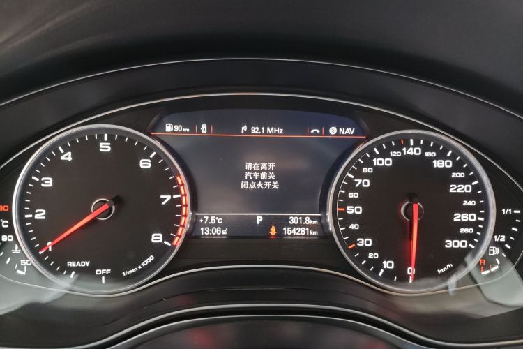 奥迪A6L 2018款 30周年年型 TFSI 进取型中控内饰14
