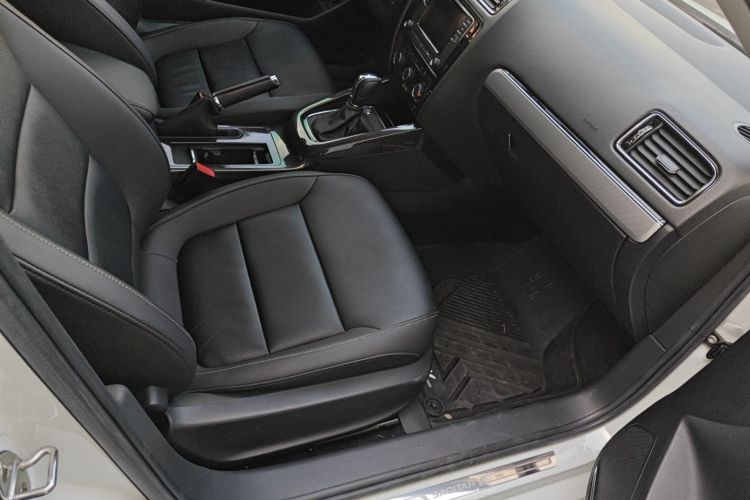 大众 速腾 2018款 1.6L 自动舒适型局部细节41