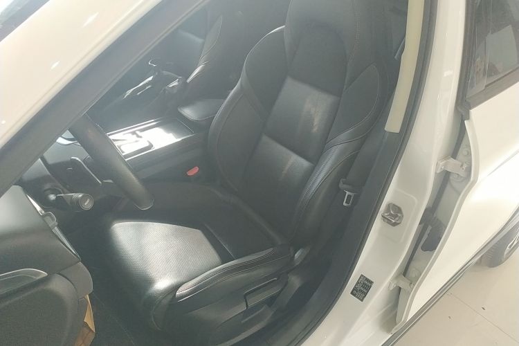 领克02 2019款 1.5T DCT两驱劲版 国VI中控内饰19