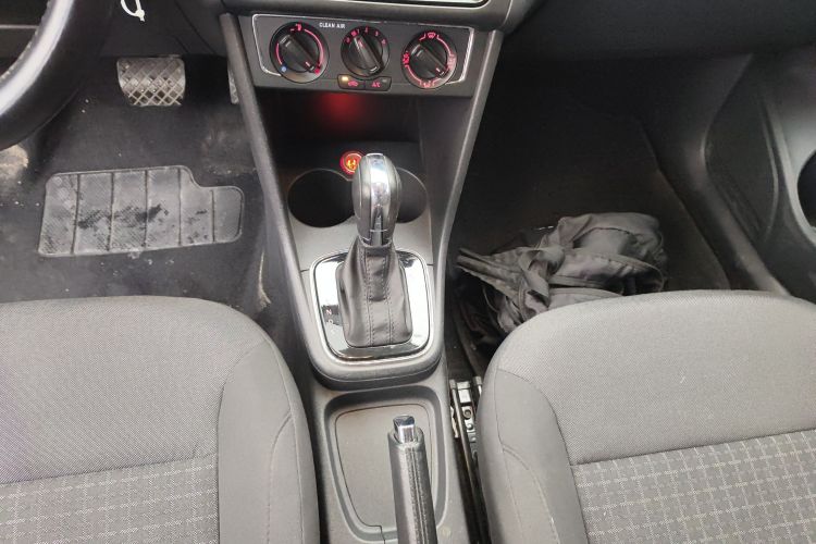 大众 Polo 2016款 1.6L 自动舒适型中控内饰18