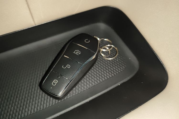 比亚迪 海豚 2023款 420km 时尚版中控内饰11