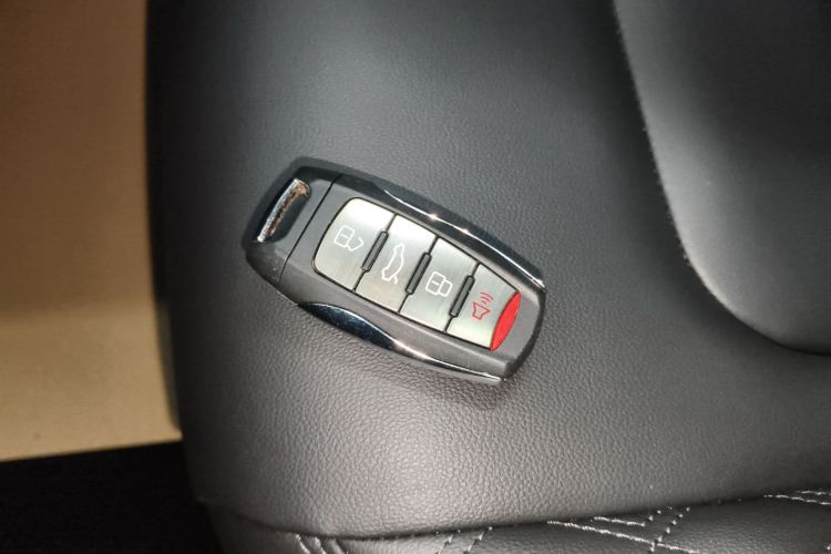 哈弗H6 2020款 1.5GDIT 自动铂金冠军版中控内饰7001