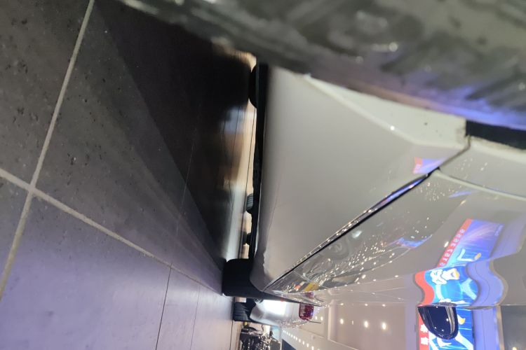 奔驰E级 2020款 改款 E 260 L局部细节9001