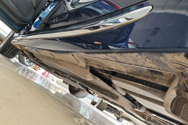 英菲尼迪Q50L 2016款 2.0T 悦享版局部细节9002