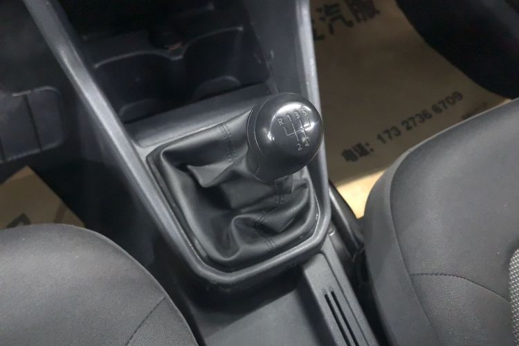 大众 捷达 2017款 1.5L 手动时尚型中控内饰18