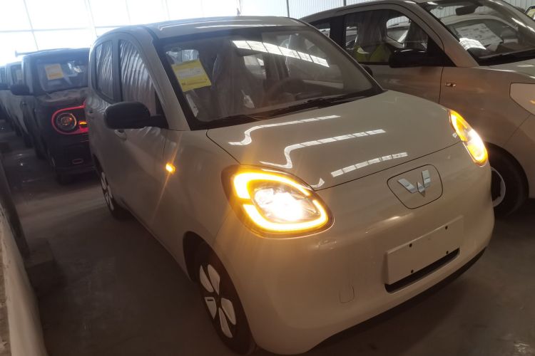 五菱汽车 宏光MINIEV 2025款 四门版 进阶款车身外观3