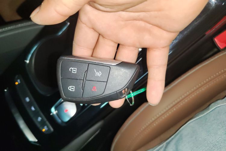 别克 2020款 昂科威S 652T 四驱豪华型中控内饰11