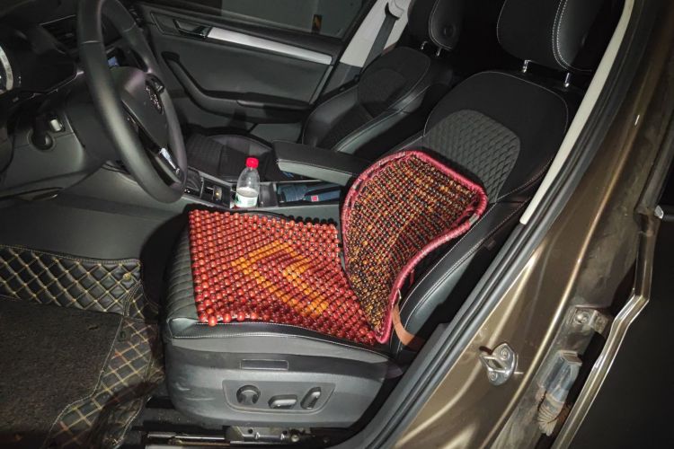 斯柯达 速派 2018款 TSI280 DSG舒适版 国V中控内饰19