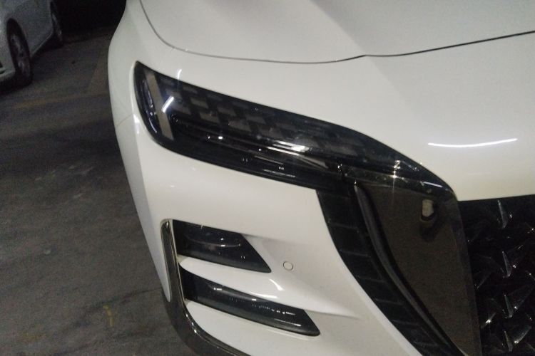 红旗H6 2023款 2.0T 致尚版车身外观6001