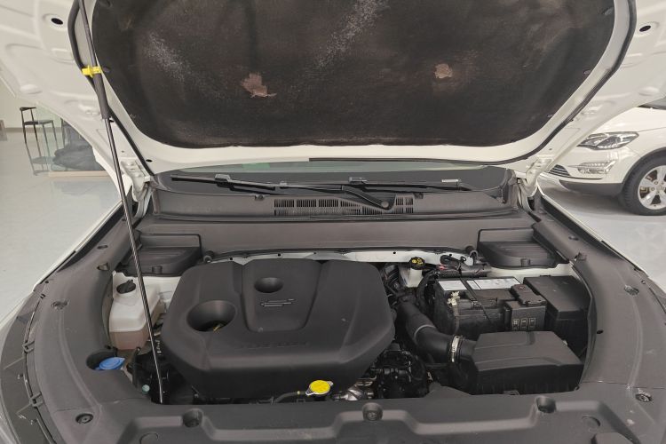 长安欧尚X5 2021款 改款 1.6L 手动豪华型机舱底盘24