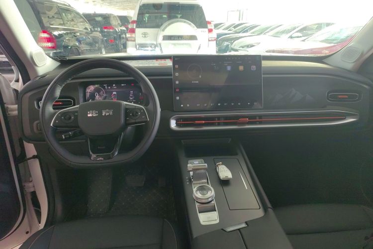 北京越野 北京BJ30 2026款 旅行家 1.5T DCT两驱进阶版中控内饰12