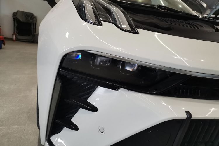 领克03 2023款 2.0TD DCT劲Pro车身外观8