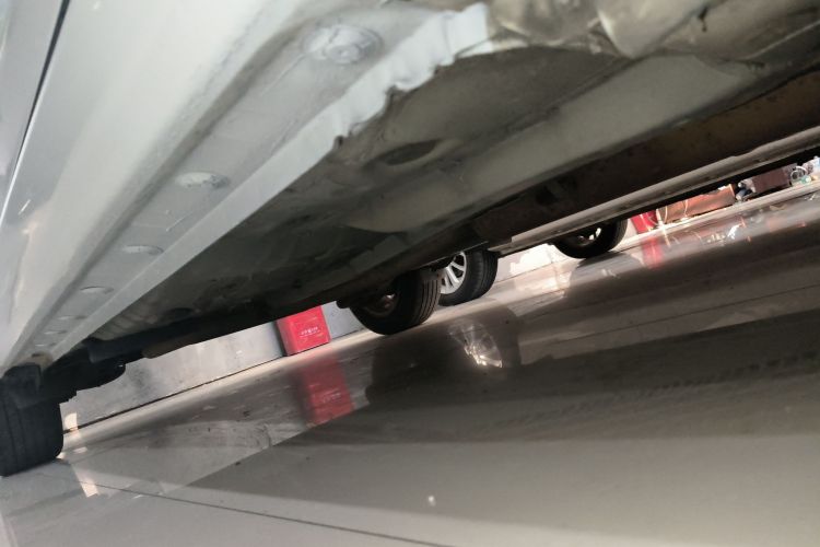 丰田 YARiS L 致炫 2016款 改款 1.5G CVT炫动版局部细节9001