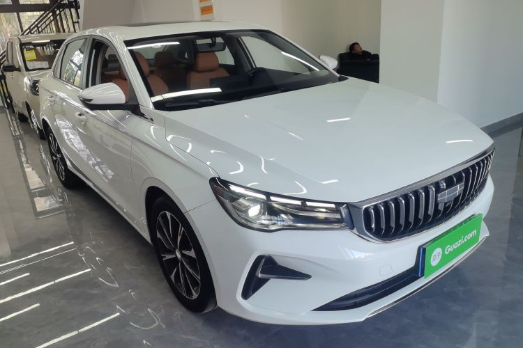 吉利汽车 帝豪 2025款 第4代 1.5L CVT旗舰型车身外观3