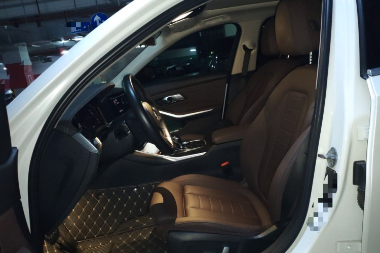 宝马3系 2020款 325Li M运动套装局部细节19