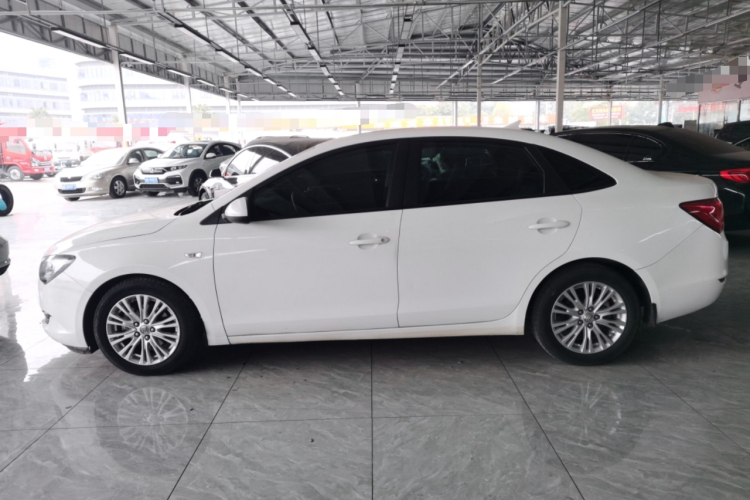 别克 英朗 2015款 15N 自动豪华型车身外观6003