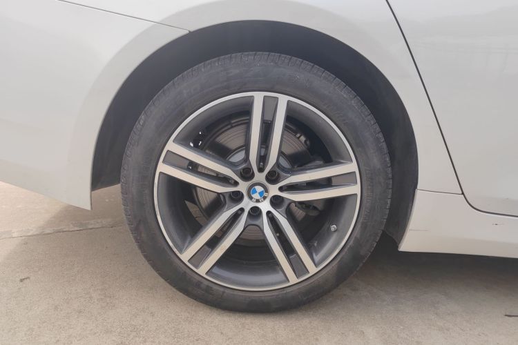 宝马5系 2021款 改款 530Li 领先型 豪华套装车身外观6008