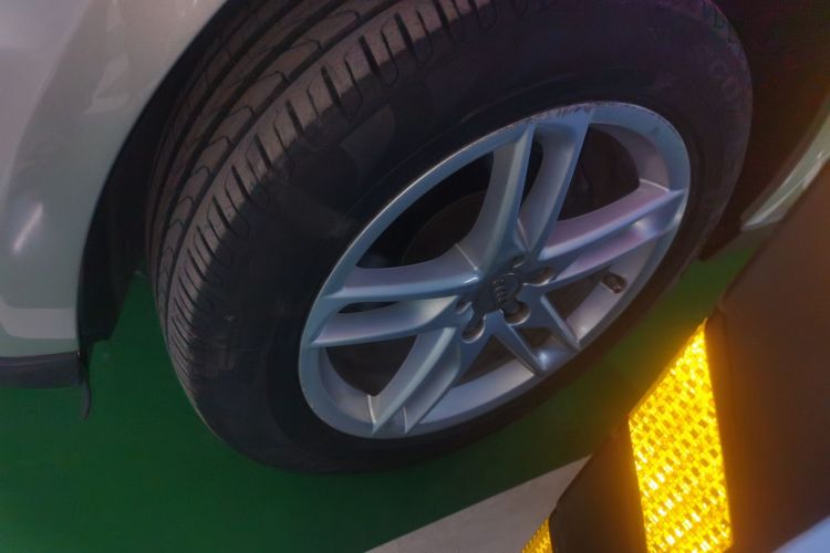 奥迪Q5 2016款 40 TFSI 舒适型车身外观6007