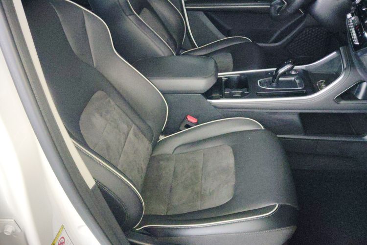 哈弗H6 2021款 国潮版 1.5T 自动冠军版局部细节41