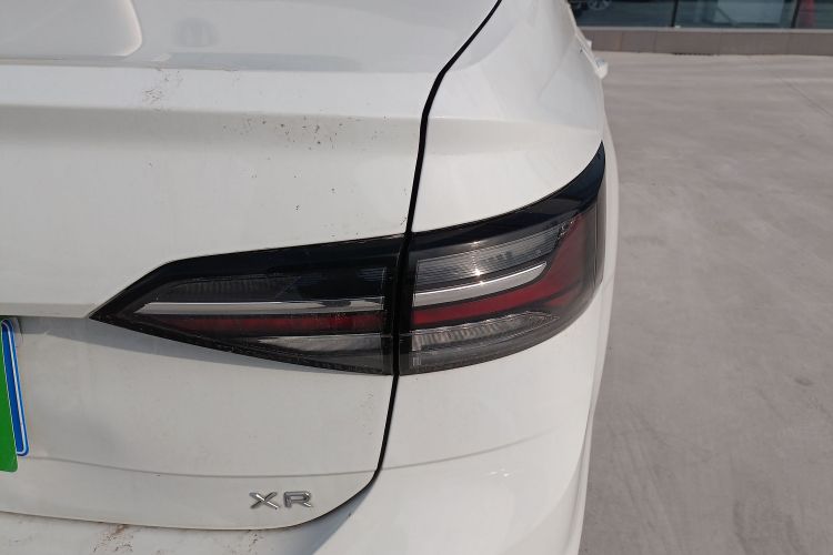 大众 朗逸 2023款 新锐 1.5L 自动新逸版车身外观9