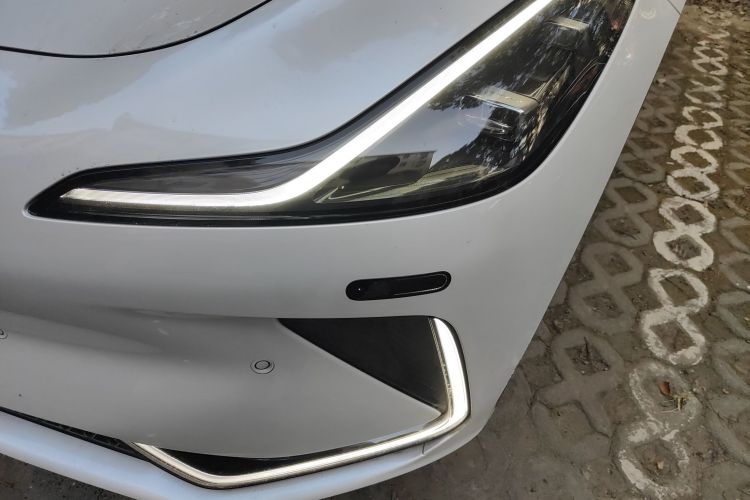 智己汽车 智己LS7 2023款 100kWh Lux后驱版局部细节36