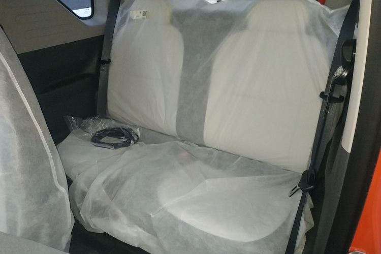 吉利银河 2025款 210km 熊猫骑士中控内饰21