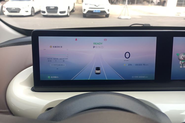 五菱汽车 五菱缤果 2023款 333km 灵犀互联款中控内饰14