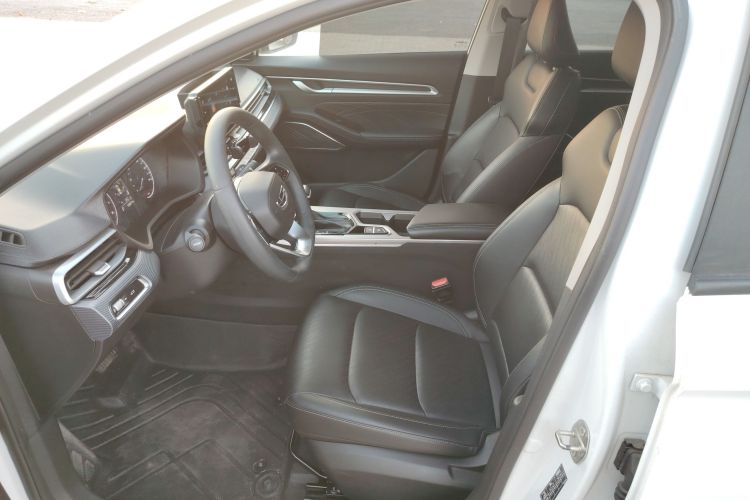 吉利汽车 帝豪 2023款 第4代冠军版 1.5L CVT豪华型中控内饰19