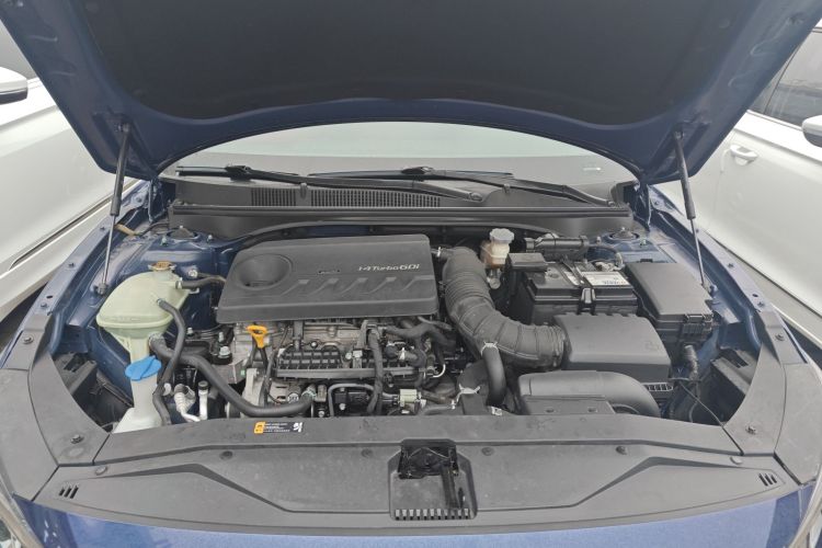 现代 菲斯塔 2019款 240TGDi 运动版 国V局部细节24