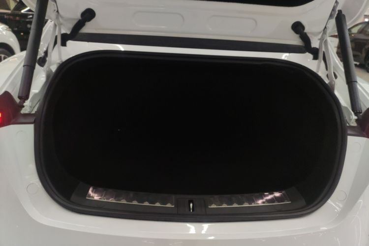 阿维塔11 2022款 超长续航双电机奢享版 4座机舱底盘23