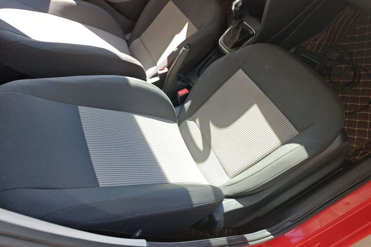 大众 Polo 2016款 1.4L 自动风尚型局部细节41