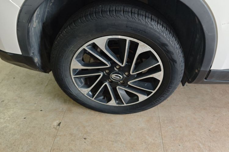 广汽传祺 传祺GS4 2017款 235T G-DCT两驱精英版车身外观6003