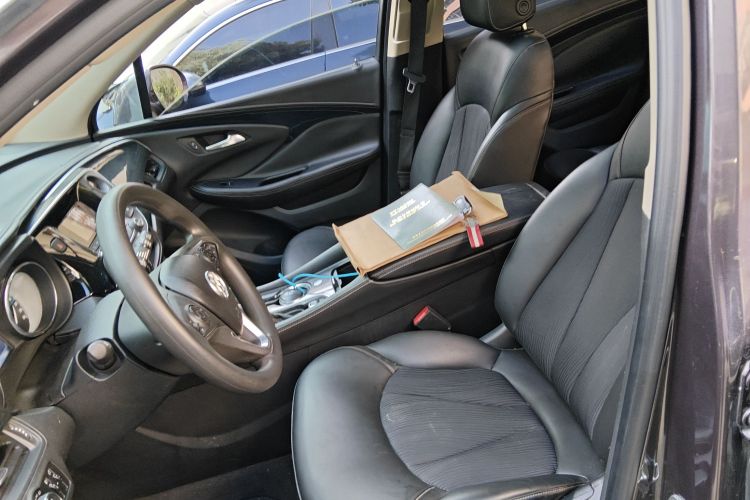 别克 昂科威 2016款 20T 两驱领先型中控内饰19